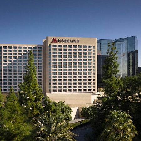 ホテル ワーナー センター マリオット ウッドランド ヒルズ ロサンゼルス エクステリア 写真